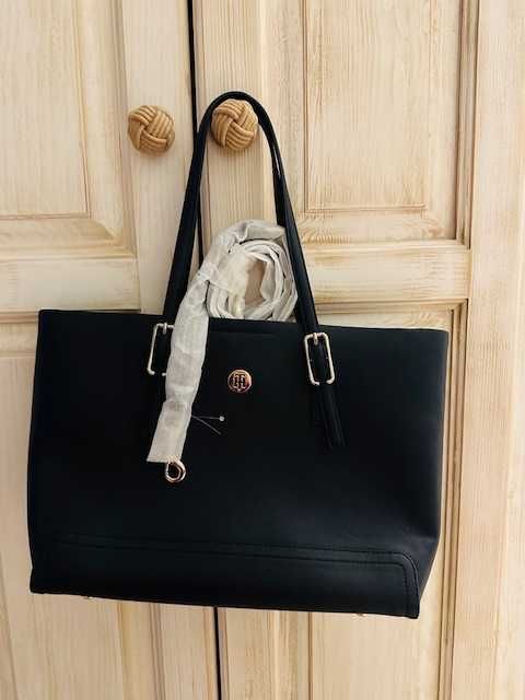 Poșete Musette, Guess, Tommy Hilfinger