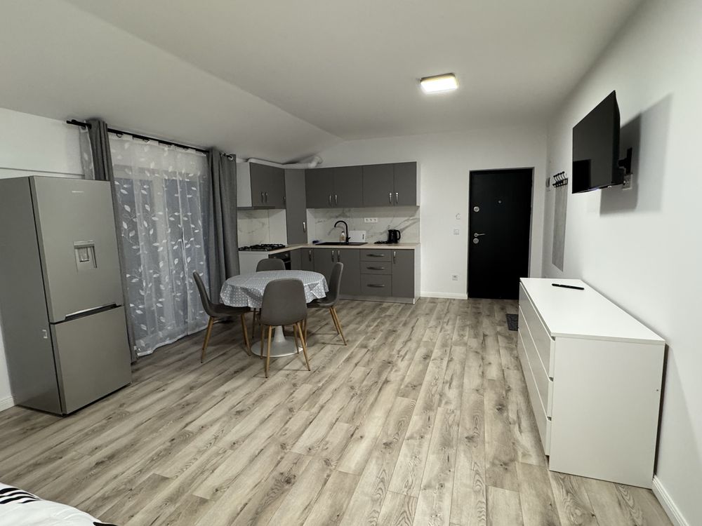 Închiriez apartamente in regim hotelier