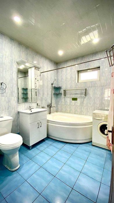 Госпитальный м-в  ориентир; 328- школа 77 - серия планировка