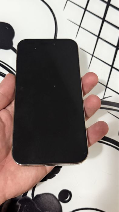 Iphone 14 pro Telefonul functioneza