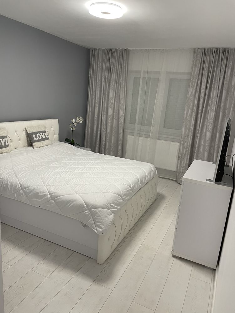 Dau in chirie apartament cu 3 camere,Iosia Residence,Onestilor