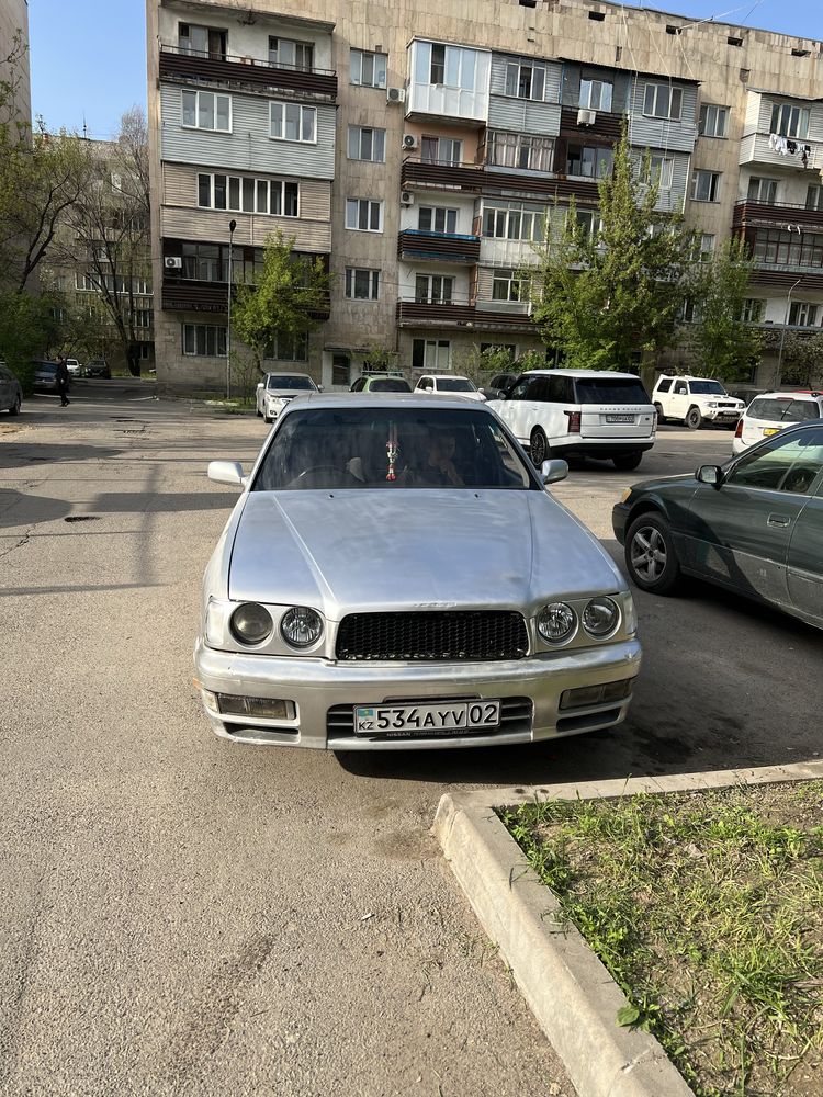 Nissan Cedric y33