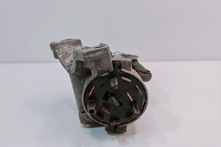 Contact Pornire  cu Cheie 4B0905851C Skoda Octavia prima generatie (f