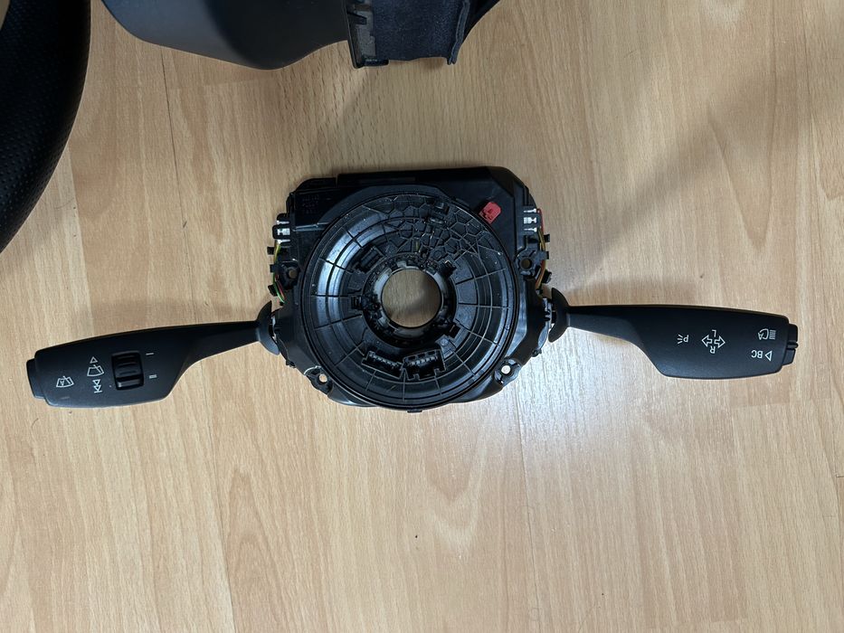 Volan bmw f10 f11 f07 f06 f12 f13 f01 f02 incalzire vibratii