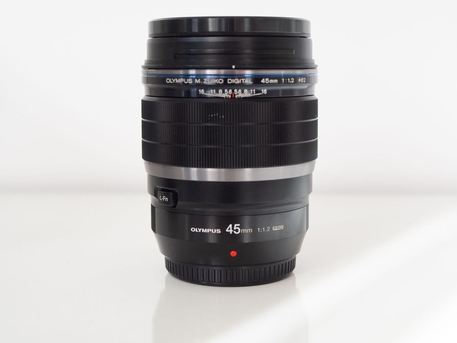 Obiective OLYMPUS M.ZUIKO Pro • 7-14mm • 17mm • 25mm • 45mm • 40-150mm