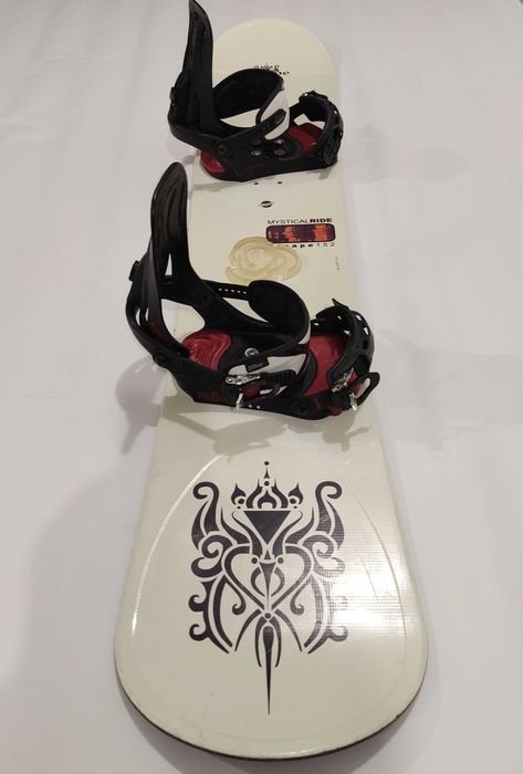 Сноуборд Escape MysticalRide 152 с автомати Salomon Antidot S/M