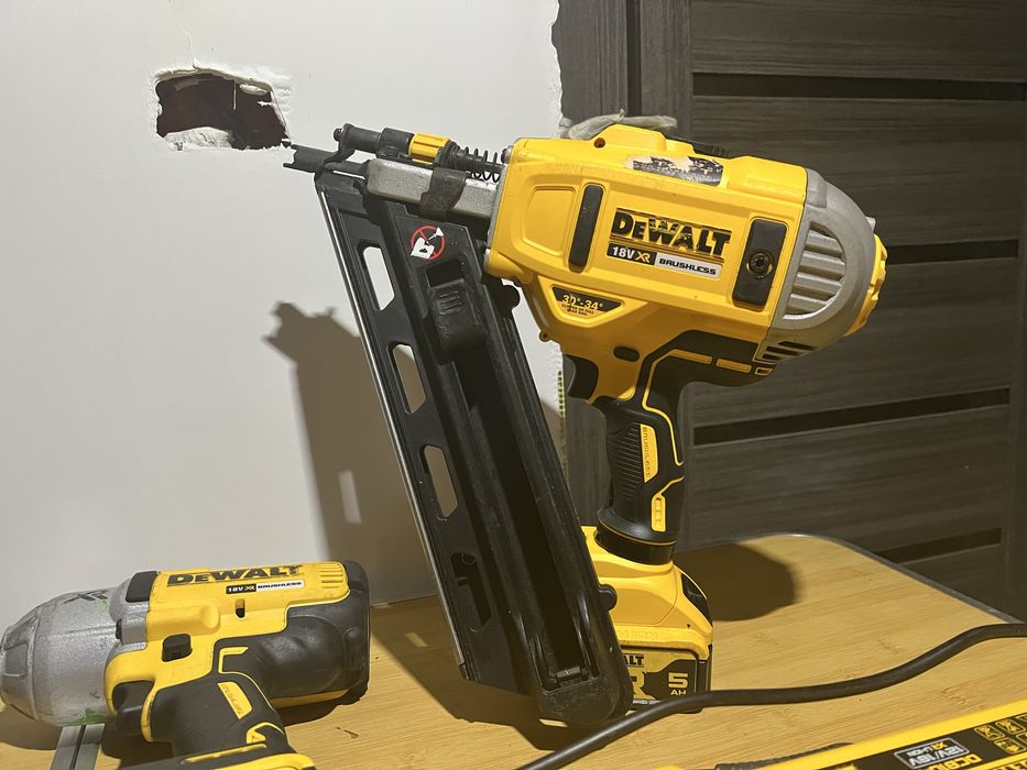 Dewalt scule electrice 18v
