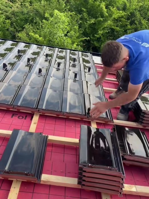 Executam acoperisuri tigla metalica si ceramica reparatii si montaj