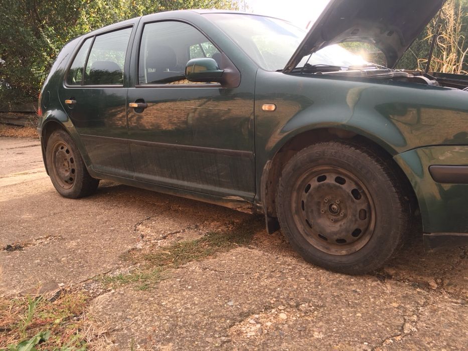 VW golf 4 1.4 i 16 v на части