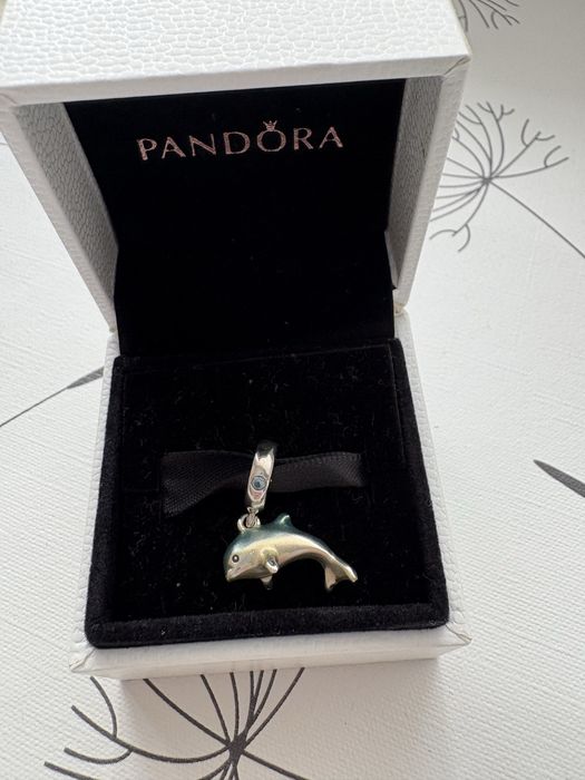 Pandora оригинални висулки за гривна,предлагам поотделно или в сет