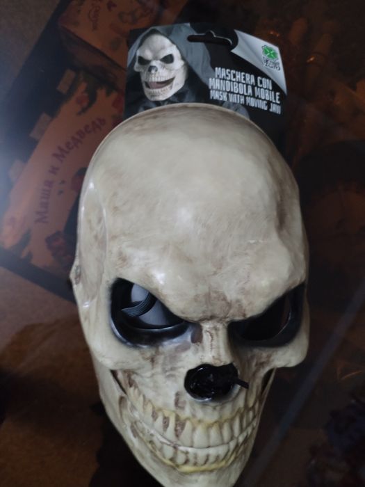Маски ужастики пластик резина