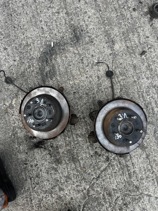 Заден шенкел(ляв и десен) Hyundai i30 2008г-2012г