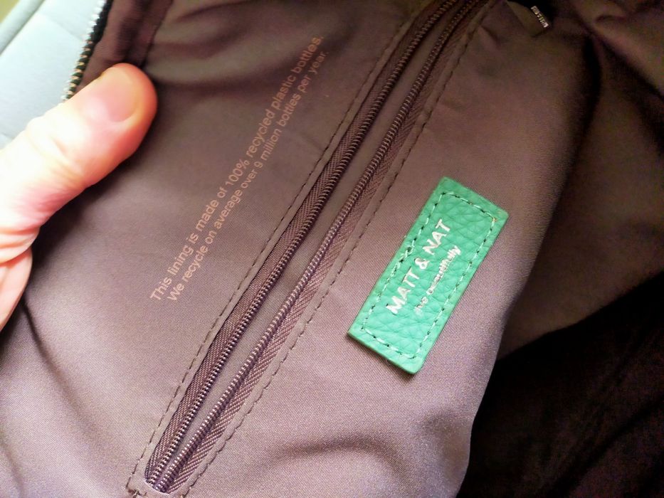 Vând rucsac MATT & NAT nou