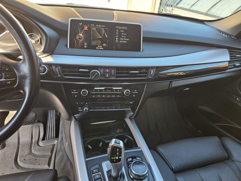 bmw x5 stare foarte buna KM reali accept orice test