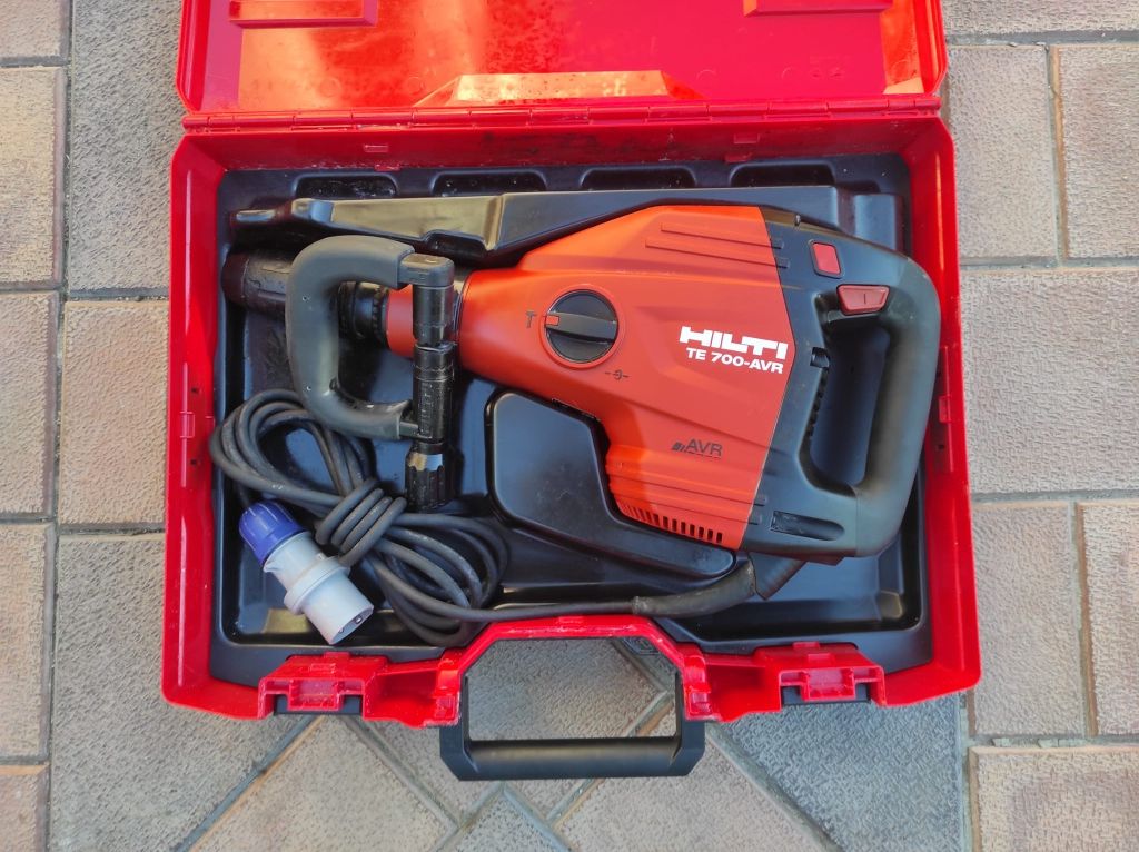 Demolator HILTI TE 700-AVR  fabric. 2023 luna a 10 a