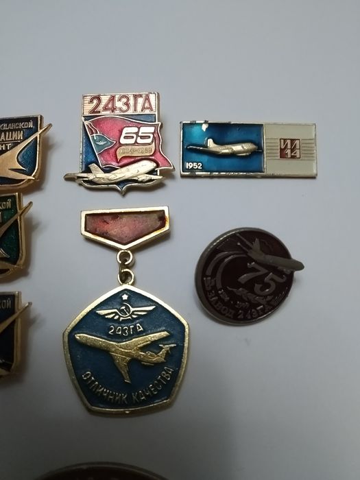 Значки. Настольная медаль. Гражданская авиация Ташкент. Топоич.