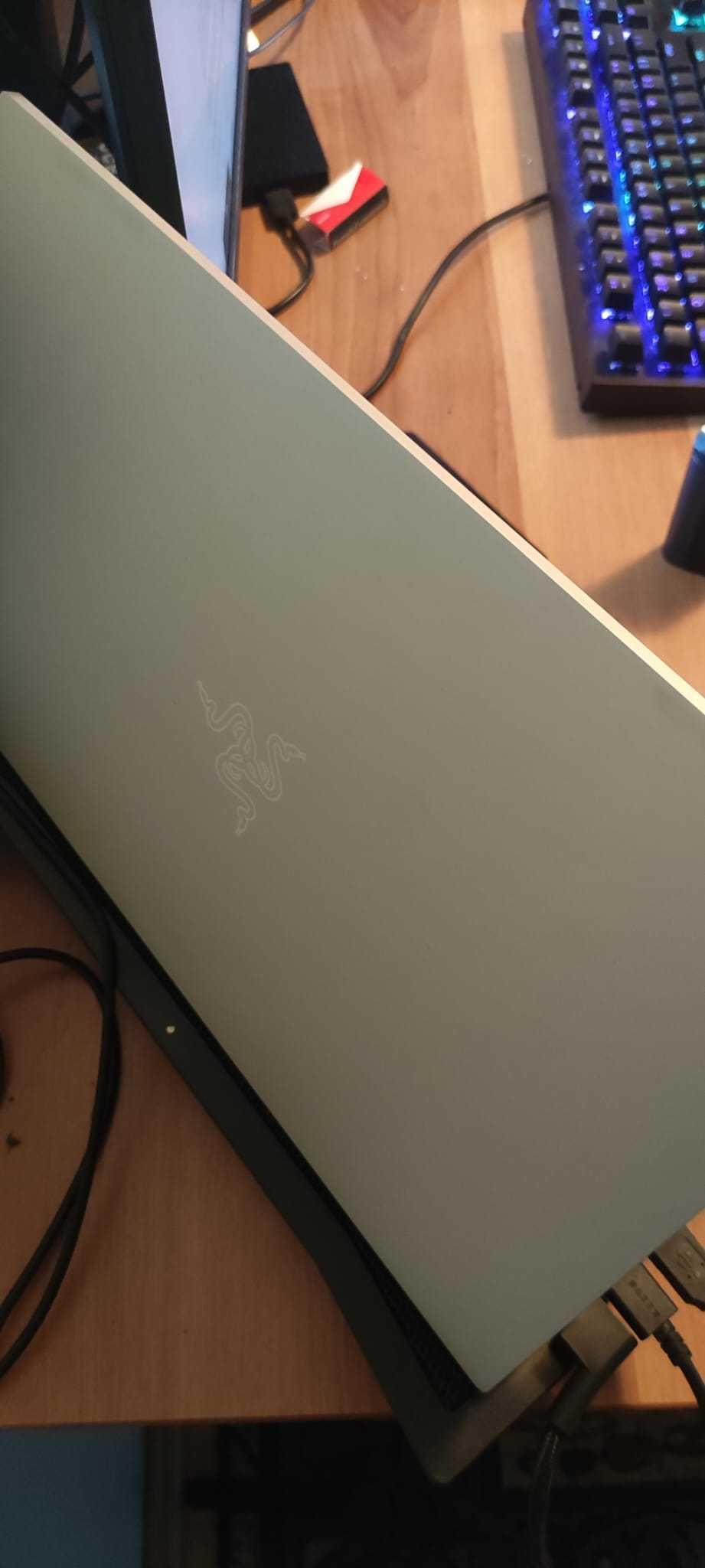 Laptop Razer Blade Studio Edition 2020