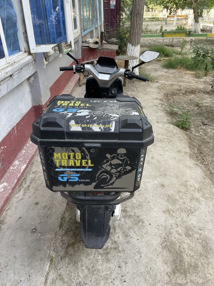 Elektro skuter sotiladi