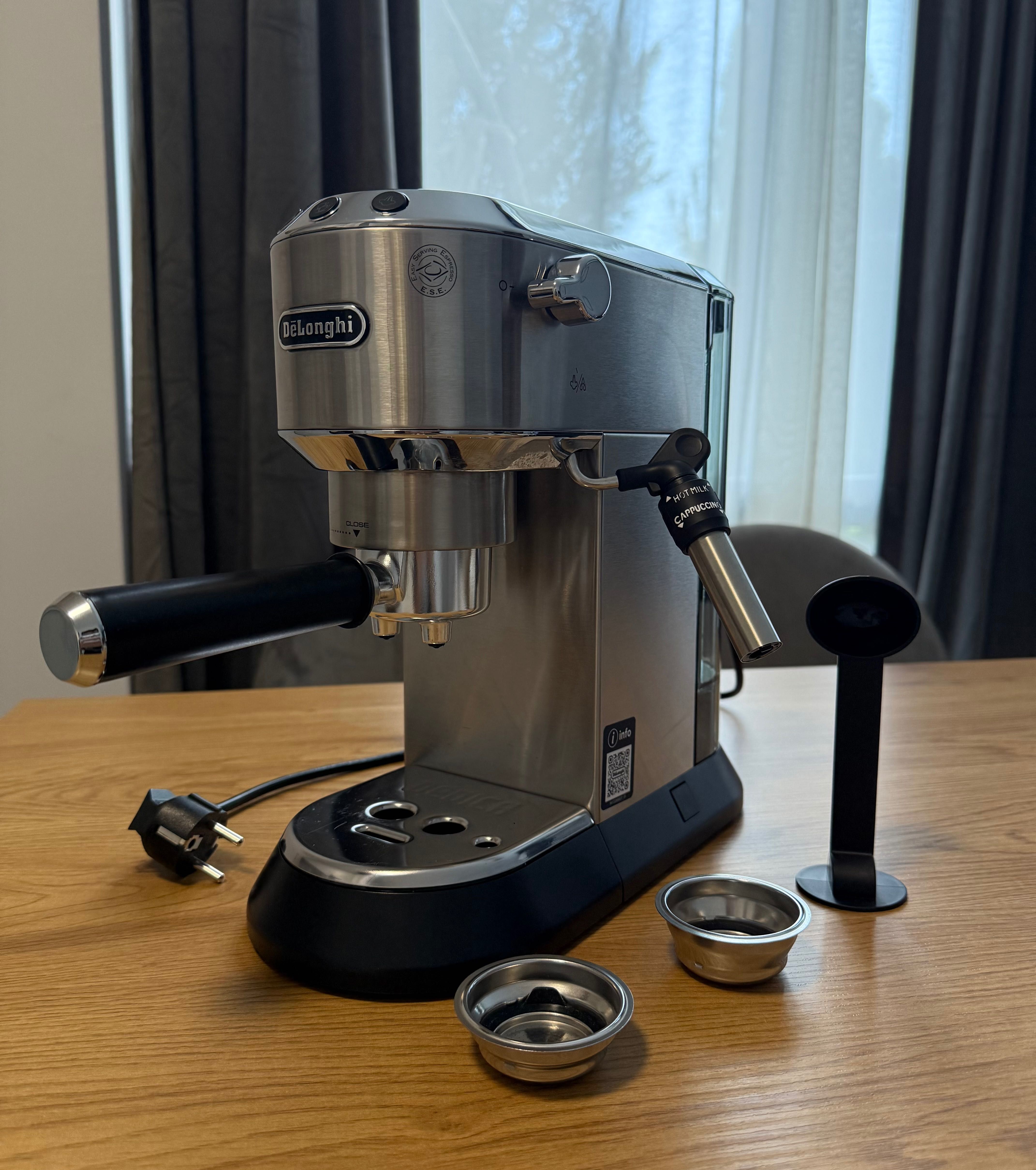 Нова кафемашина Delonghi