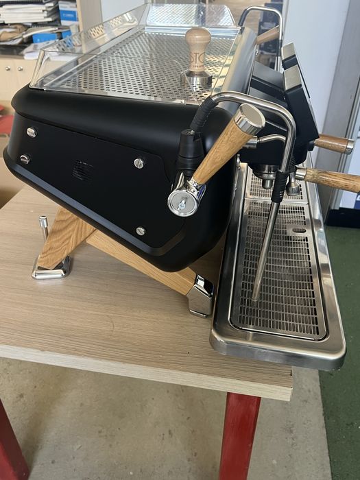 Espresor profesional Barista Attitude STORM Multiboiler 2 gr. model SH