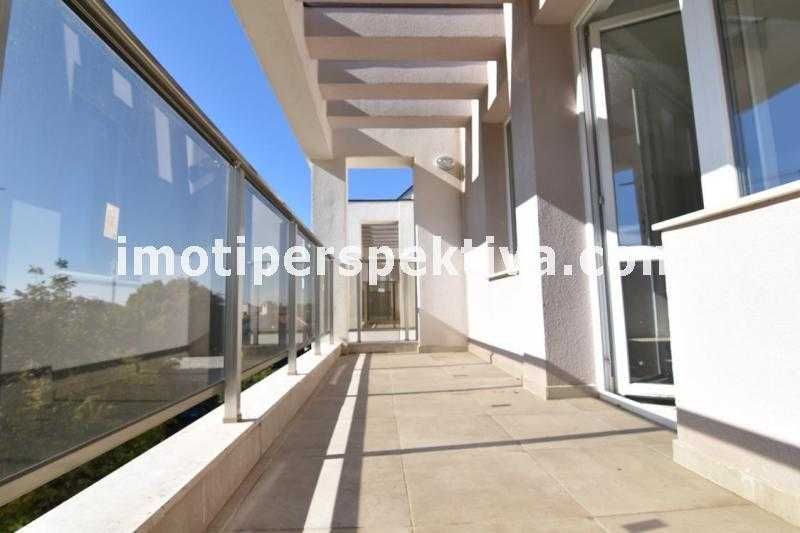 Продава се Тристаен апартамент в Пловдив, Христо Смирненски - 85 кв.м за 1104 €/кв.м - Снимка #2