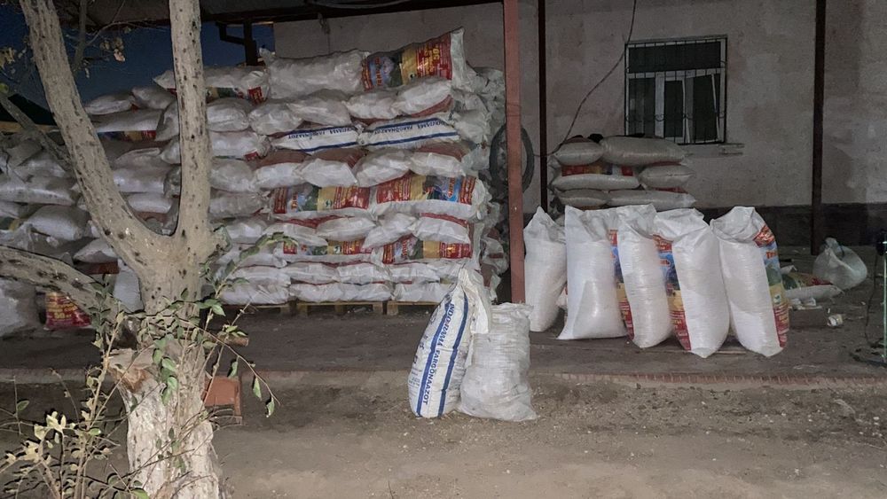 Жүгері дәні бар Жугери