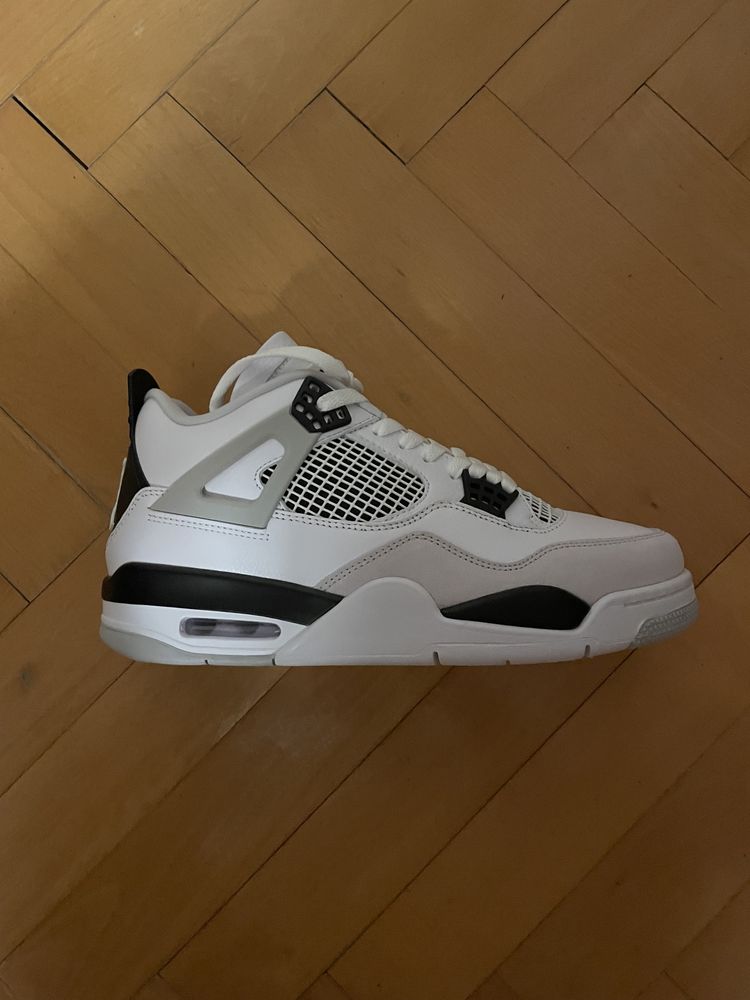 Jordan 4 military black