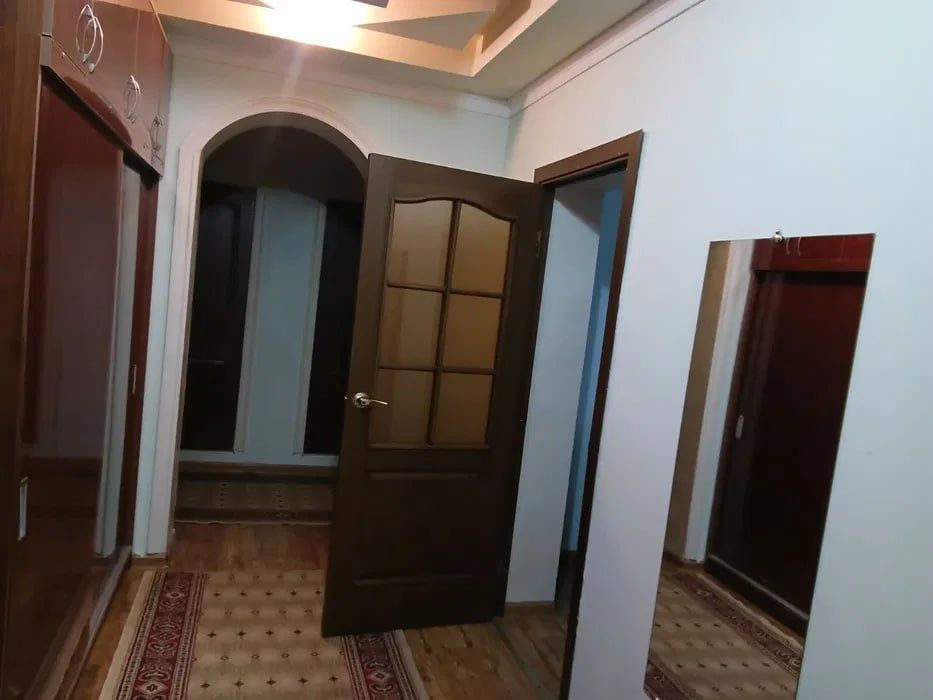 Shayhontohur rayon tinchlik metroda 2 xonali kvartira ijaraga beriladi