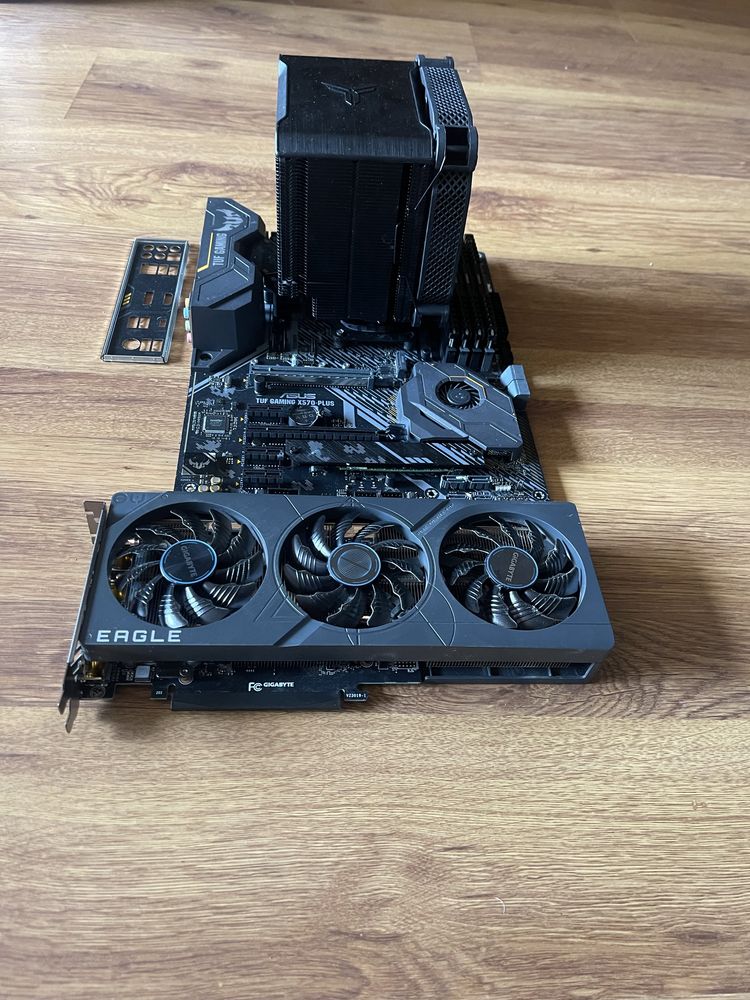 Комплект/ Ryzen 5800X/X570/32GB/500GB SSD/RTX 4060TI