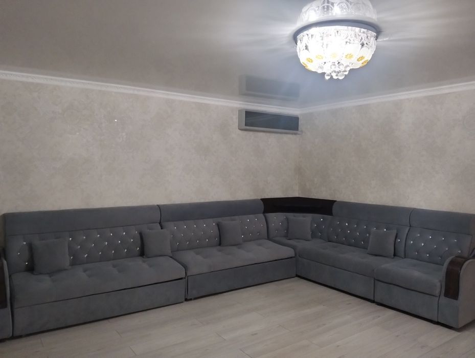 Продается большой диван