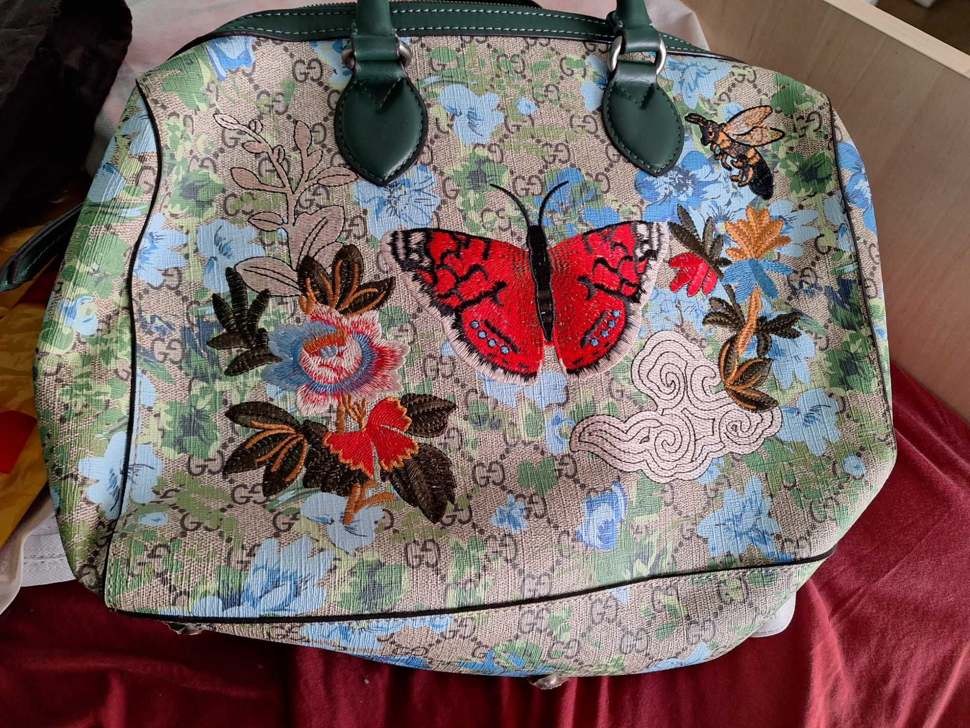 Дамска чанта Gucci неразличима от оригинална