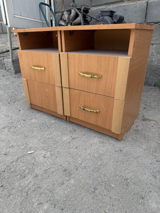 Компактная тумбочка