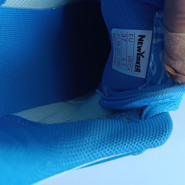 37 номер като нови