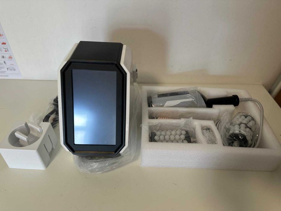 Aparat profesional anticelulitic cu role