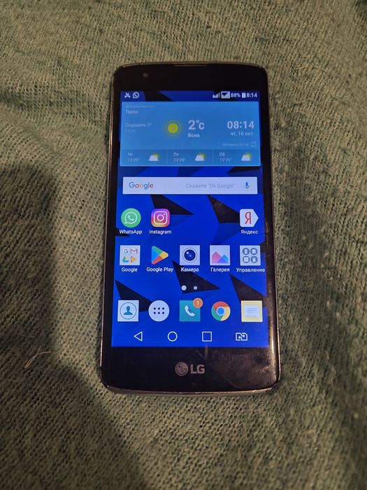 Lg K8 продаётся телефон