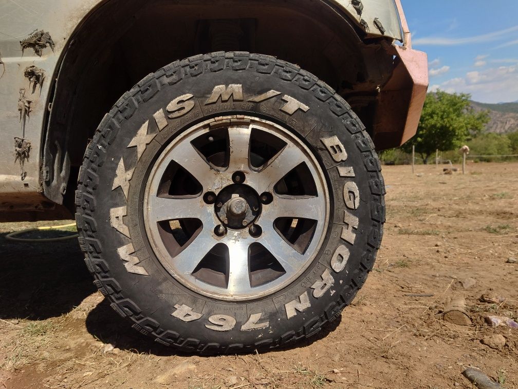 Джанти с Гуми maxxis 235 75 15 за джип , Витара офроуд