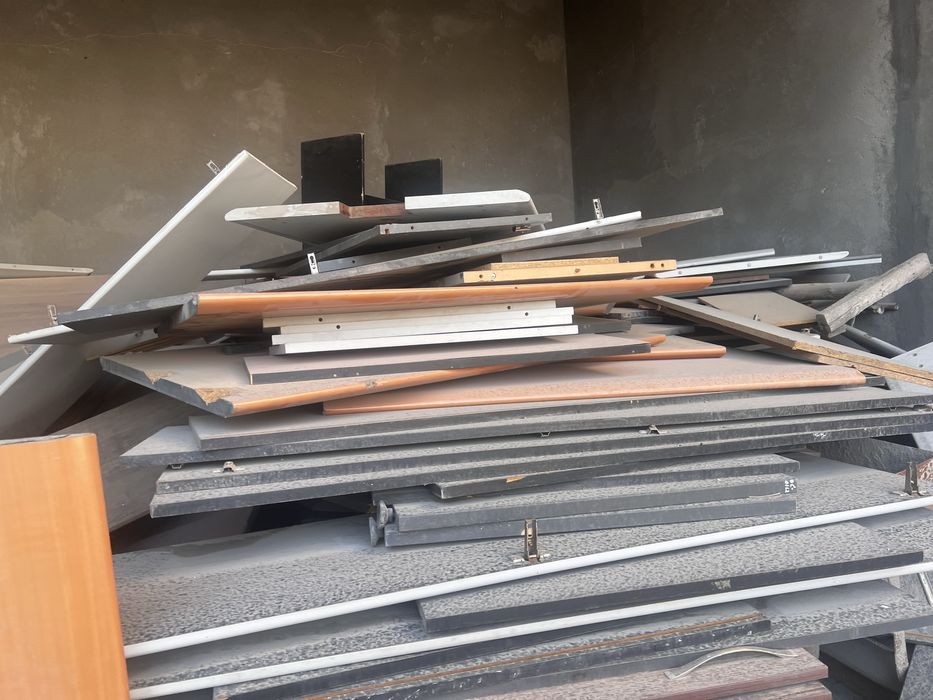 Б/у офесный мебель хаммасини сразу сотаман