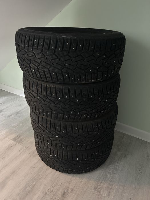 Шины зимние шипованные Nokian nordman7 - 215/55/R17
