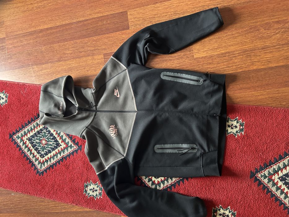 Compleu nike tech syna