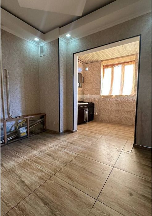 Яккасарайиский район  Кушбеги 2/5/5. 62м². 2/6 балкон  квартира Срочна
