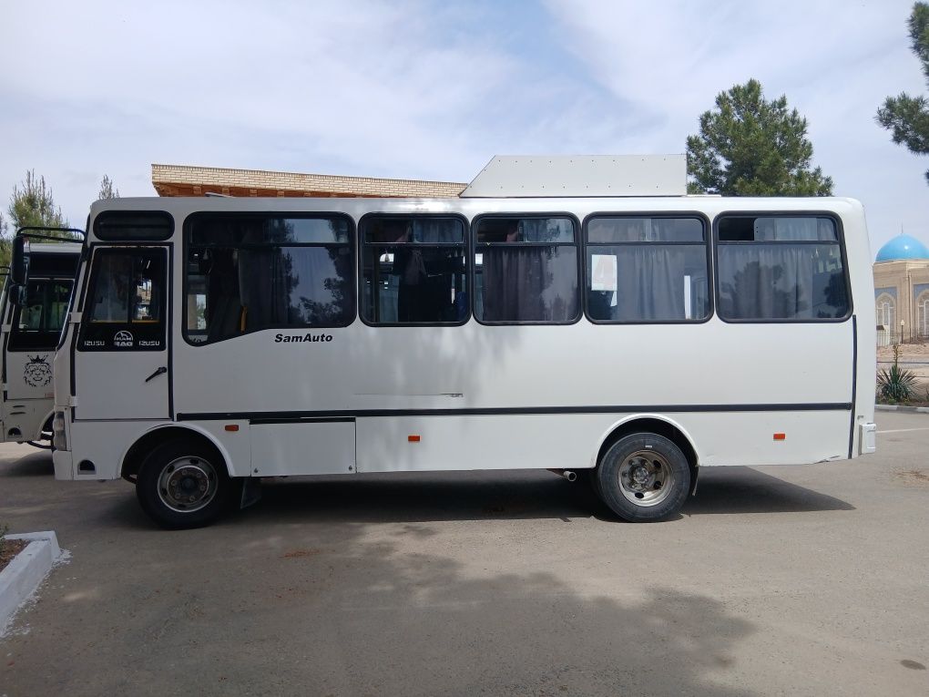 Isuzu aftobus 2011 yili