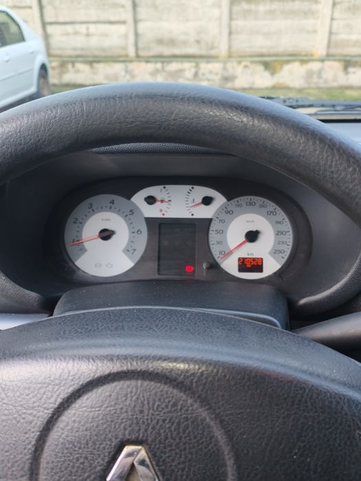 Vând Clio Simbol 14 MPI și GPL