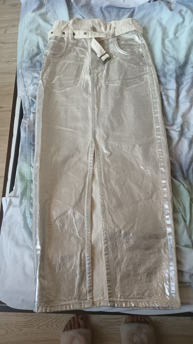 Дамска пола зара