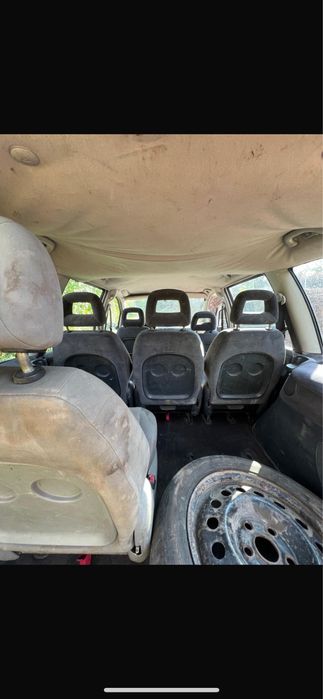 De vanzare wolsvagen sharan 1,9 tdi 2003