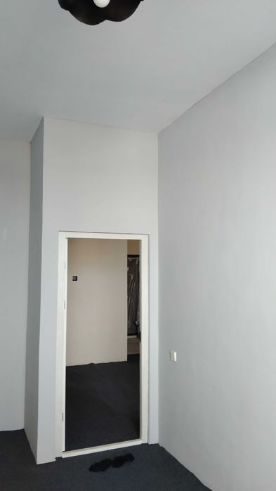 Choshtepa metro oldida 1 xona sotilad