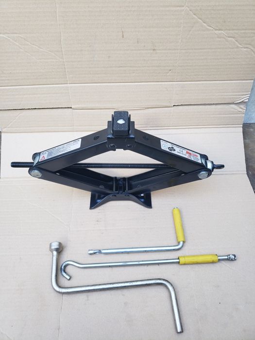 Cric universal compatibil bmw / mercedes