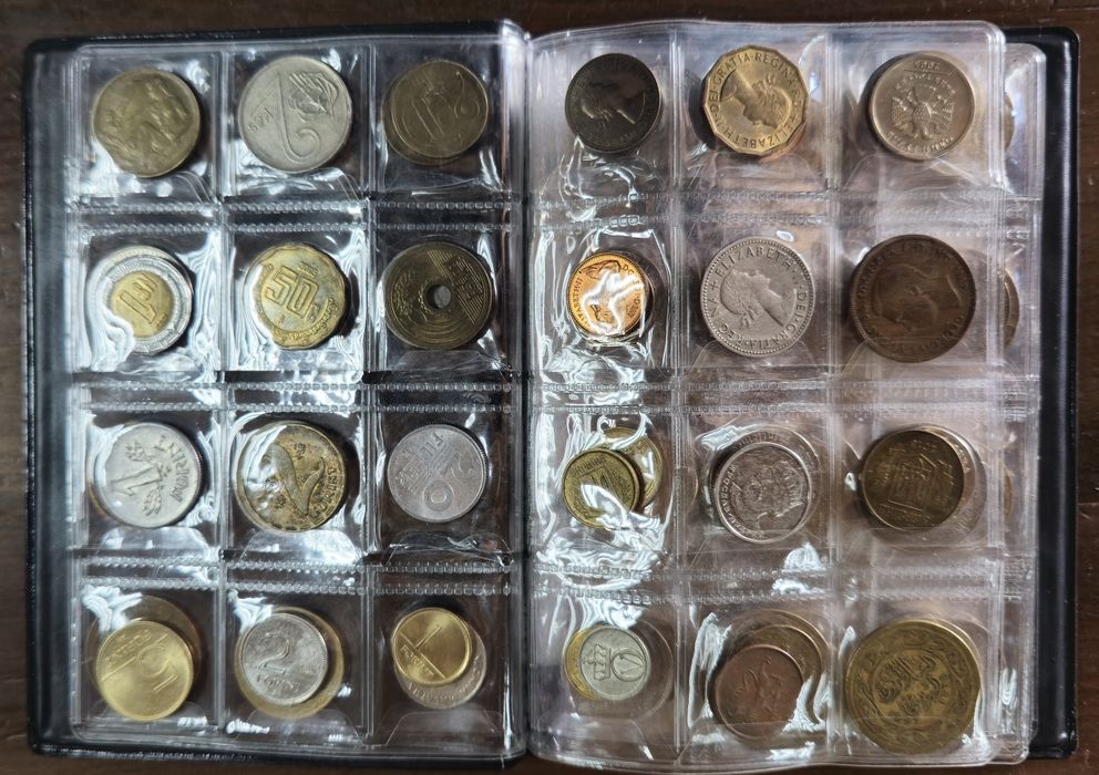 Колекция от 120бр монети