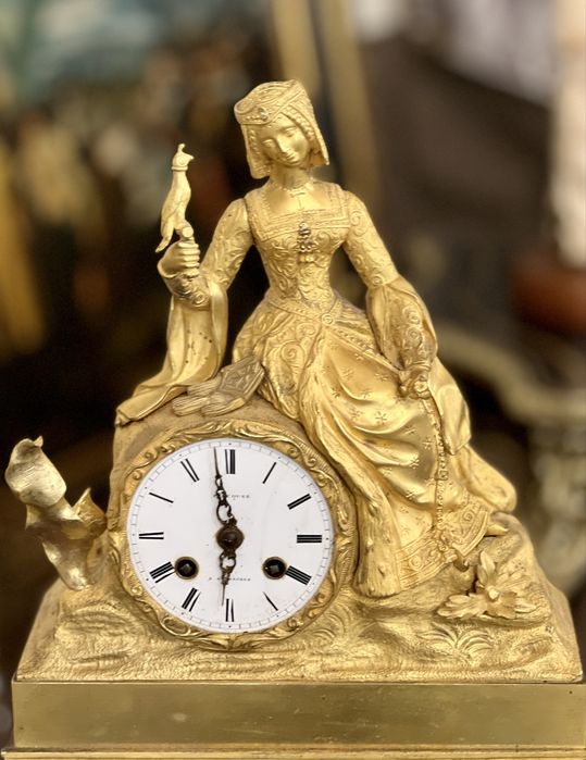 Ceas vechi in stil Baroc din bronz dore