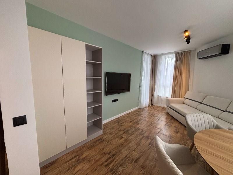 Двустаен апартамент в ж.к.Дружба 2.