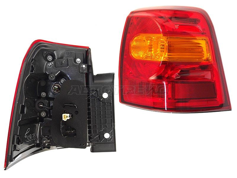 Фонарь задний Toyota Land cruiser